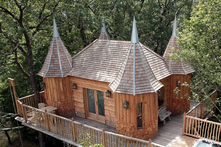 Chateaux Dans les Arbres