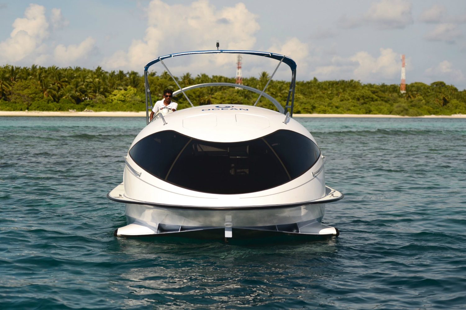 looker 370 glass bottom boat 3