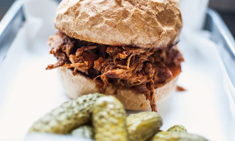 pulled pork sandwich pickles