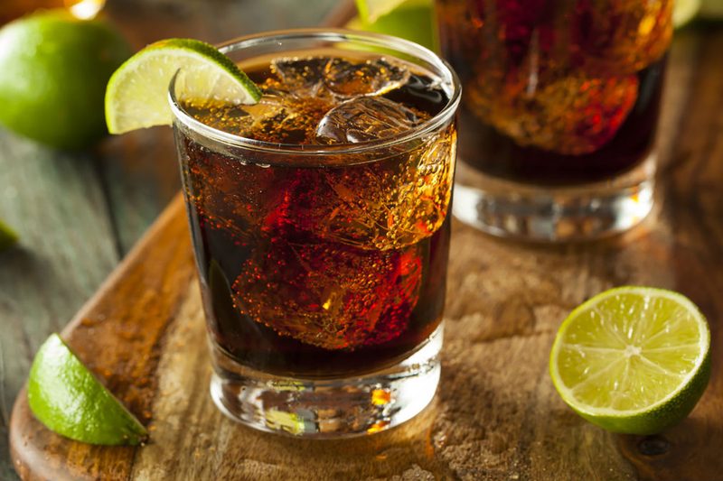 rum-cocktail-lime