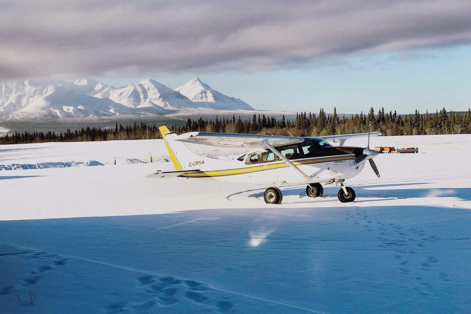 yukon canada travel guide  2019 12