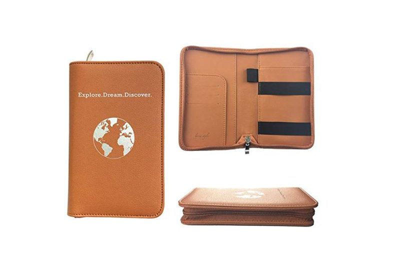 Lovie Style Phone-Charging Passport Holder