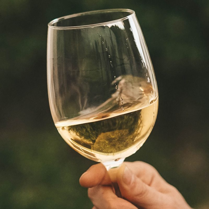 White wine glass tip