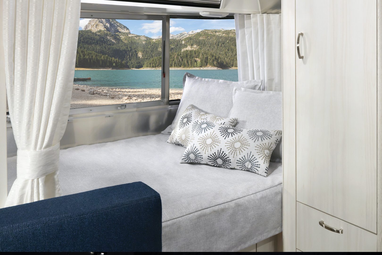 Airstream Bambi