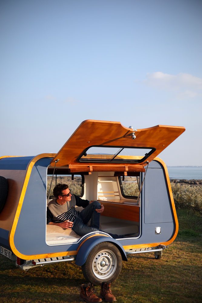 Carapate trailer