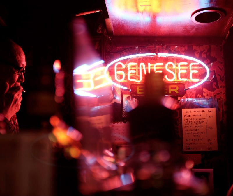 dive bar bartender