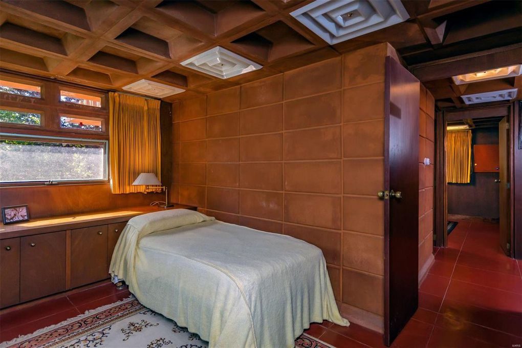 frank lloyd wrights perfectly preserved pappas house hits the market 5