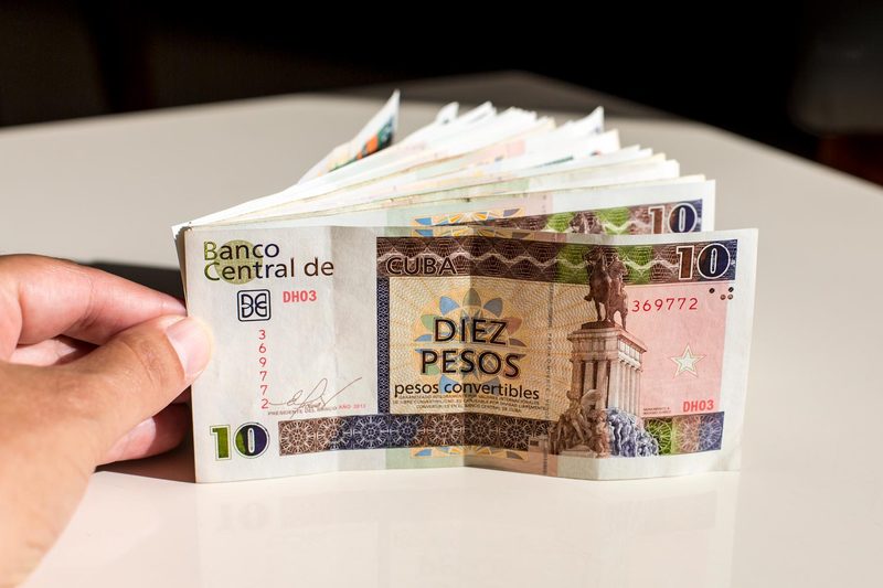 cuban pesos