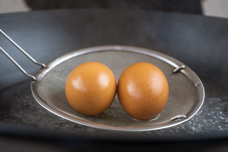 how to hard boil an egg