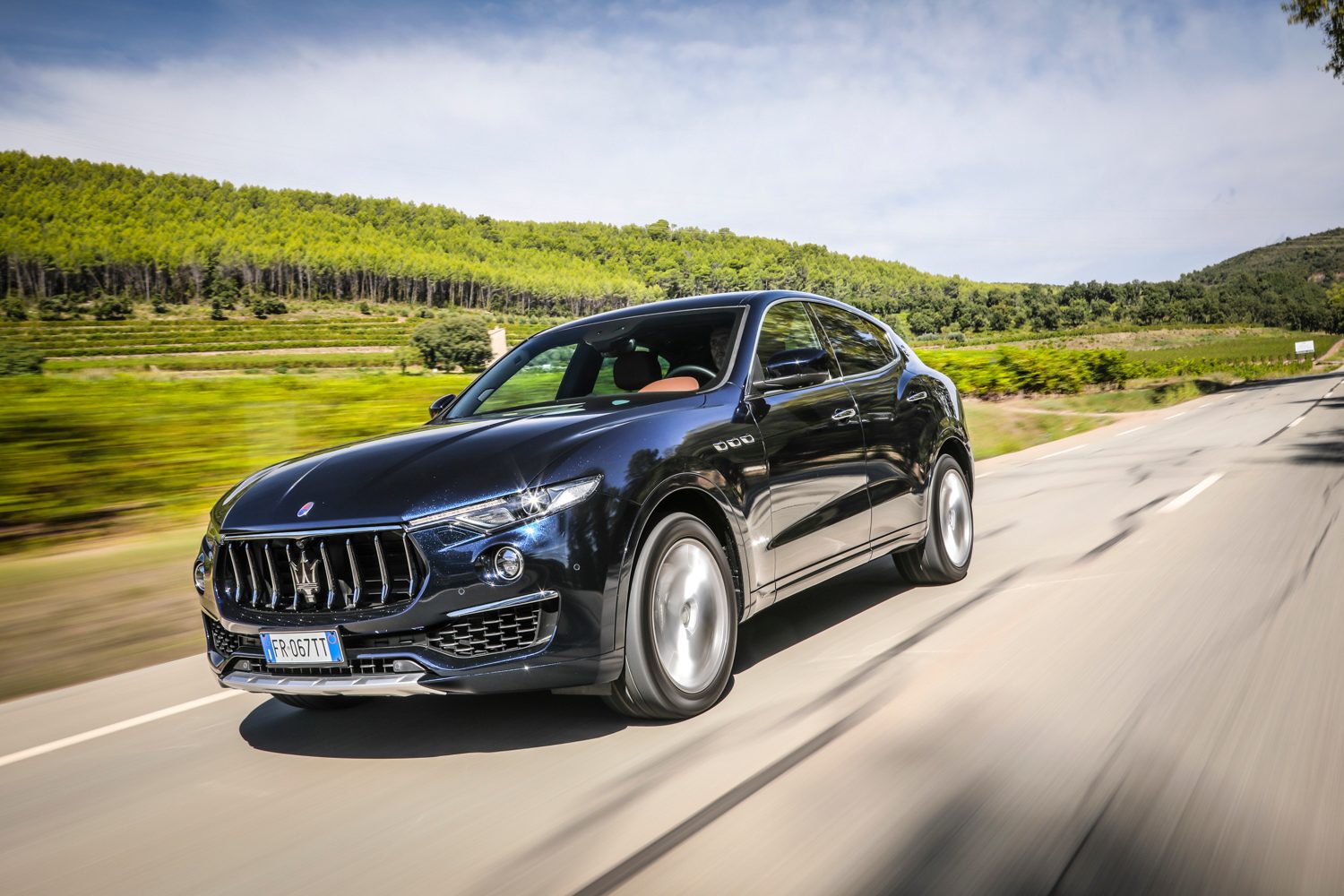 maserati levante suv family friendly review press images crop 9
