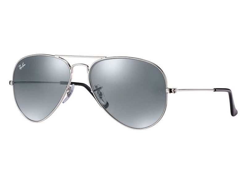 The Ray-Ban Aviator Mirror Sunglasses is the iconic model that has mirrored lenses.