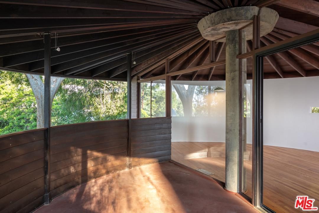 john lautner foster house for sale 167c12a263fd26bd5fdcb520709fb4183c5a2719 original