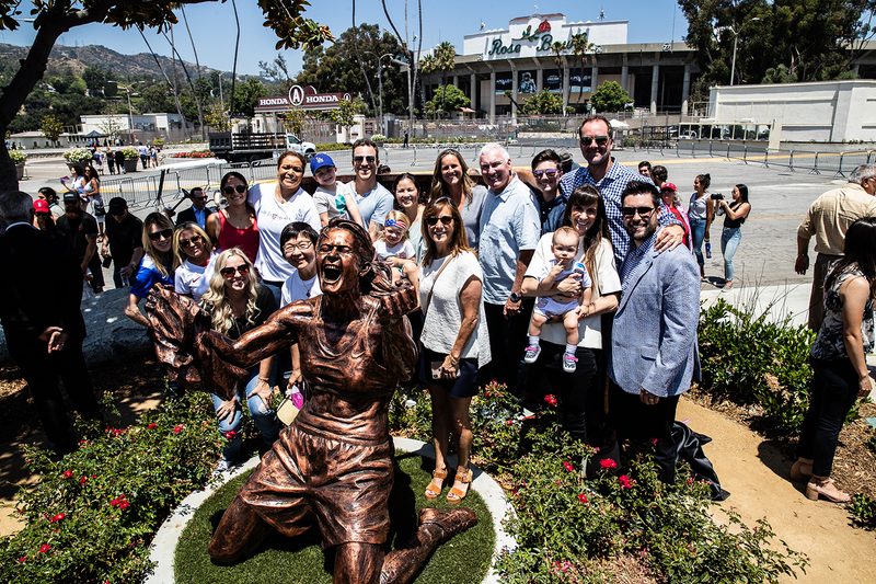 brandi chastain rose bowl statue