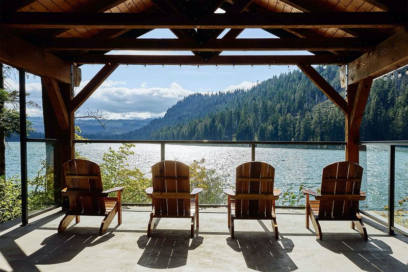 Suttle Lodge
