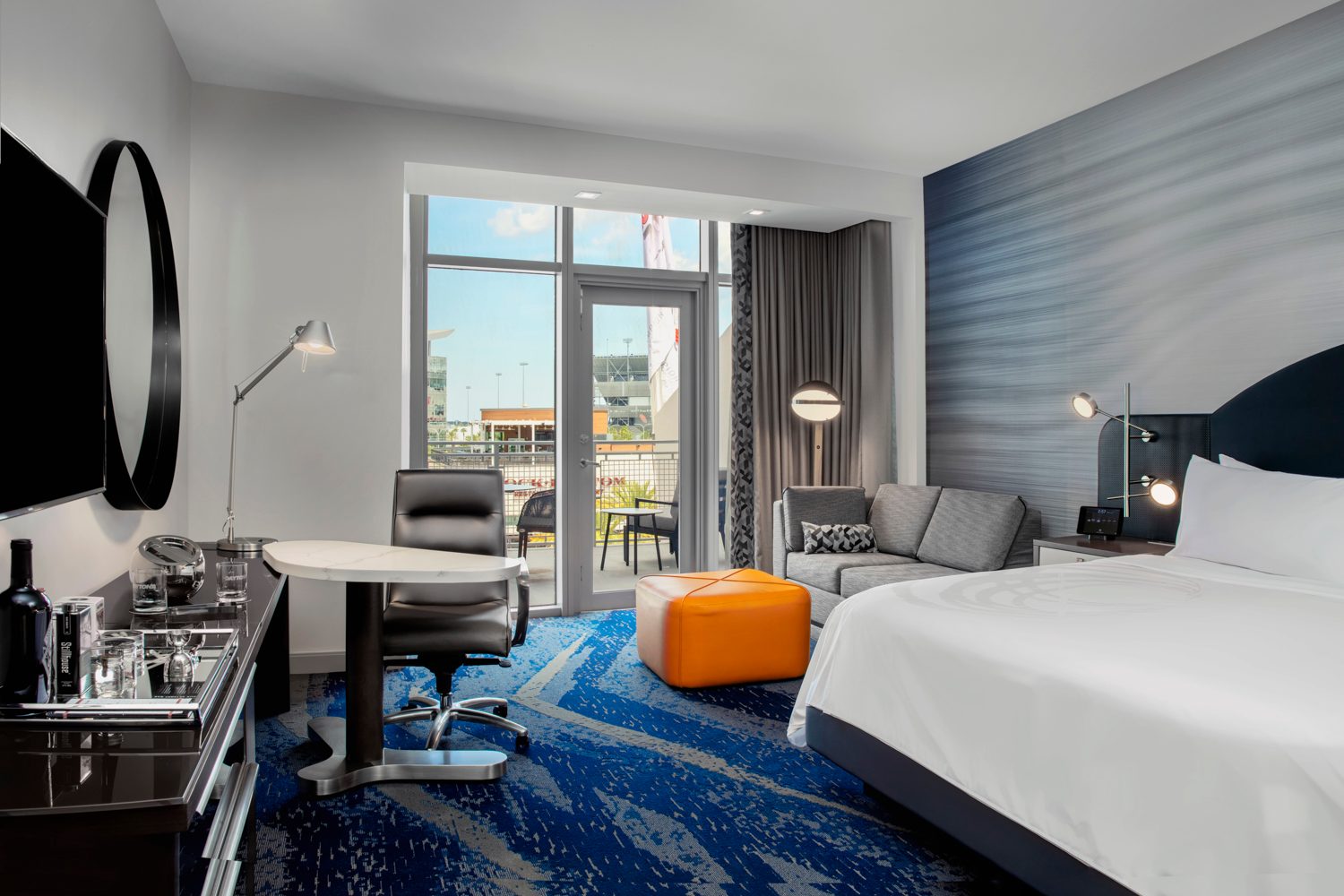 hands on nascar racing experience the daytona  guest bedroom 12