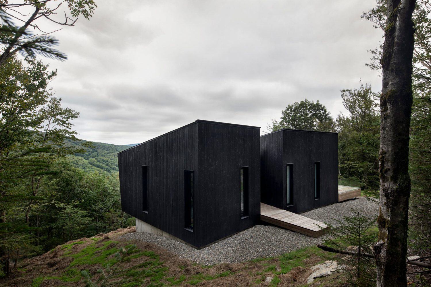 la binocle cabin nature humaine crowhill 55