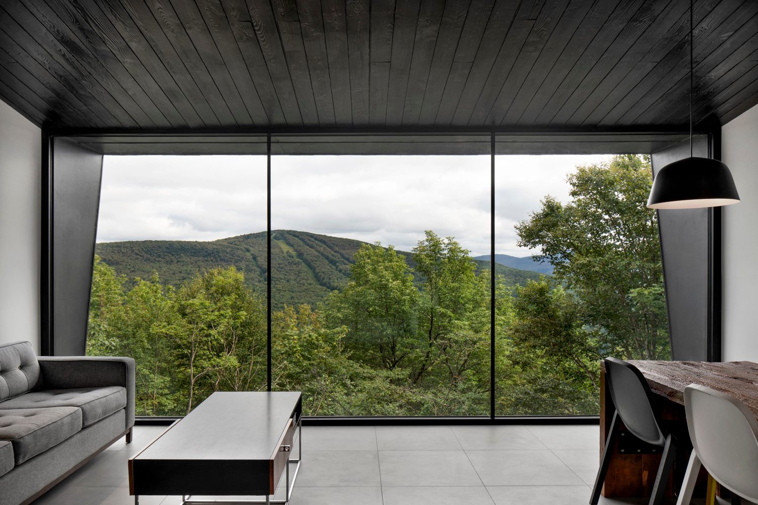 la binocle cabin nature humaine crowhill 77