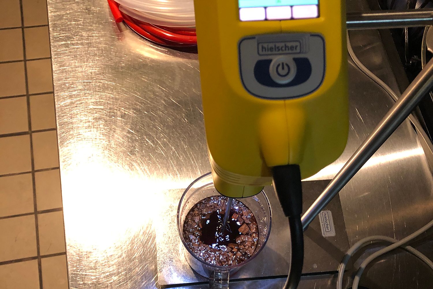 The Monarch Bar ultrasonic&nbsp;homogenizer