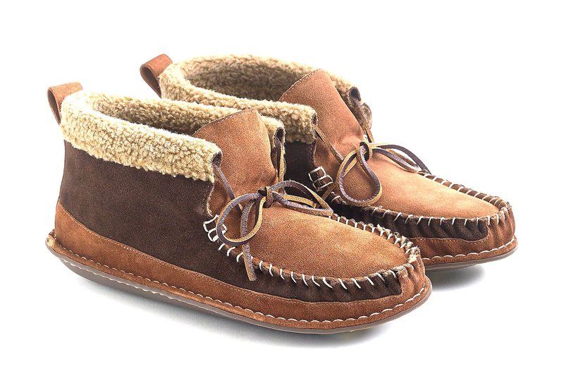 Wallace and Barnes Shearling Chukka Slippers