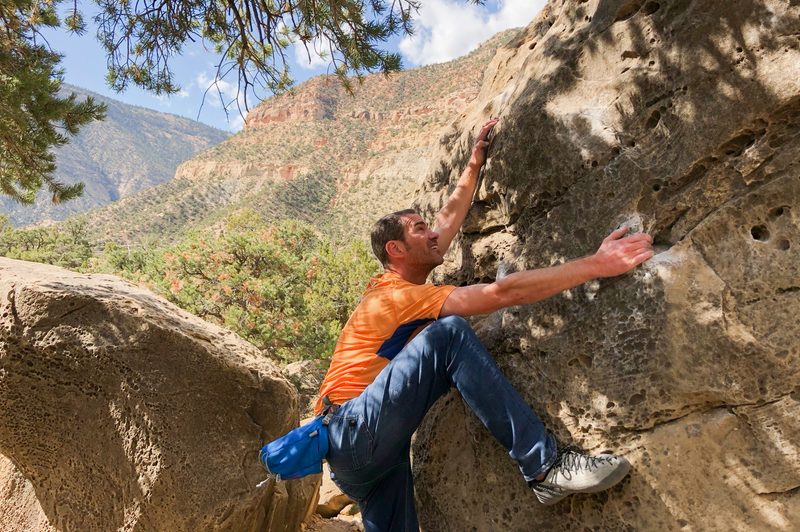 bouldering in Utah in the summer