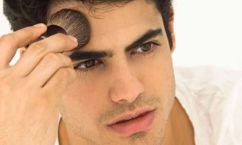 makeup for men guide man applying maekup getty images 89798427