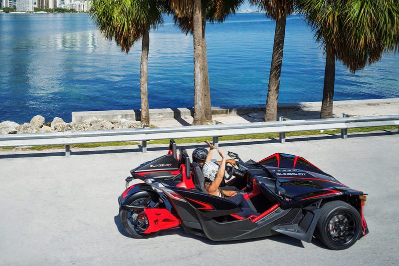 2020 polaris slingshot side