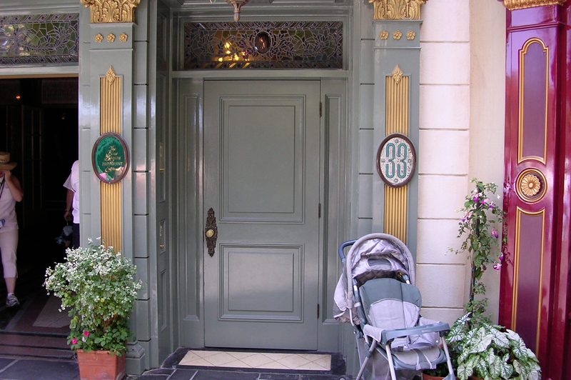 club 33