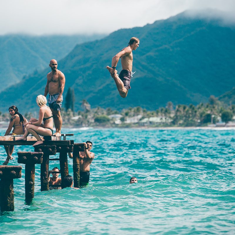 swimming dock ocean jump group