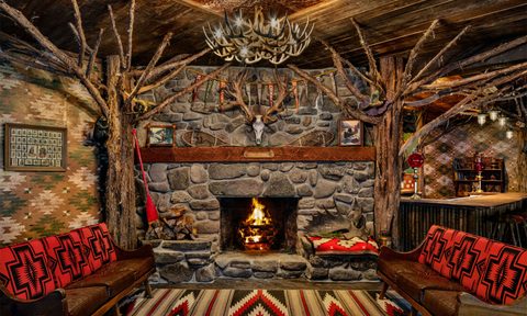 urban cowboy lounge catskills lodge 2