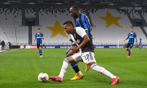 Allianz Stadium Serie A Juventus Inter Milan Soccer Stadium MRomelu Menama Lukaku Bolingoli Alex Sandro