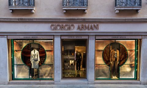 giorgio armani storefront italy closed coronavirus