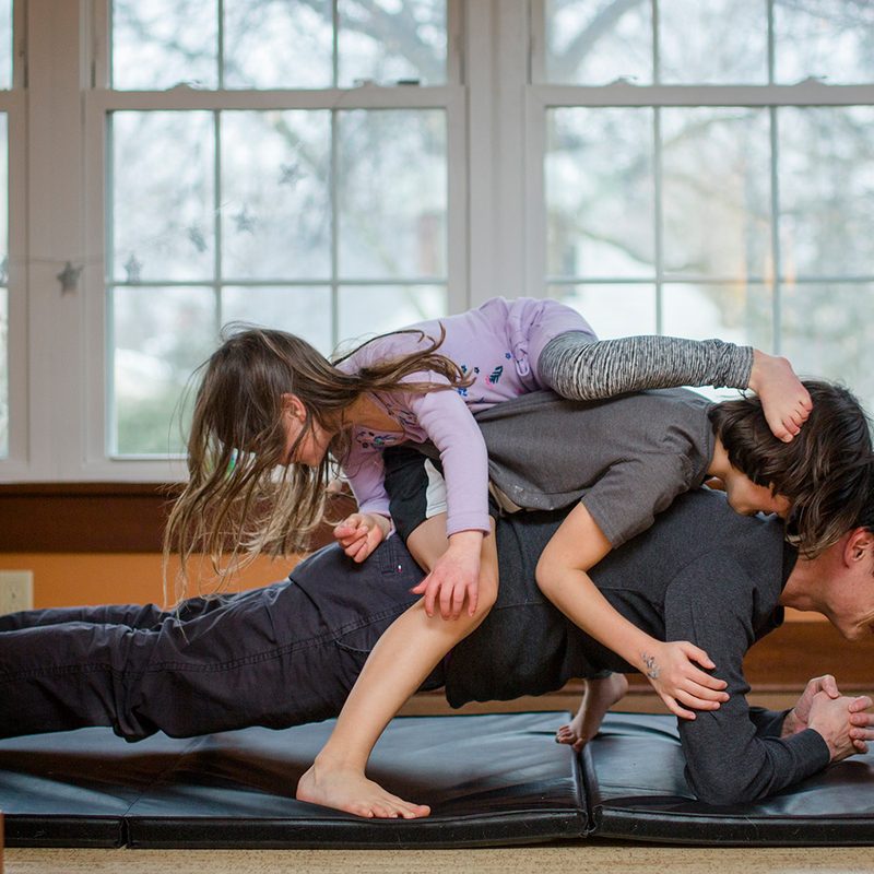 home fitness plank kids
