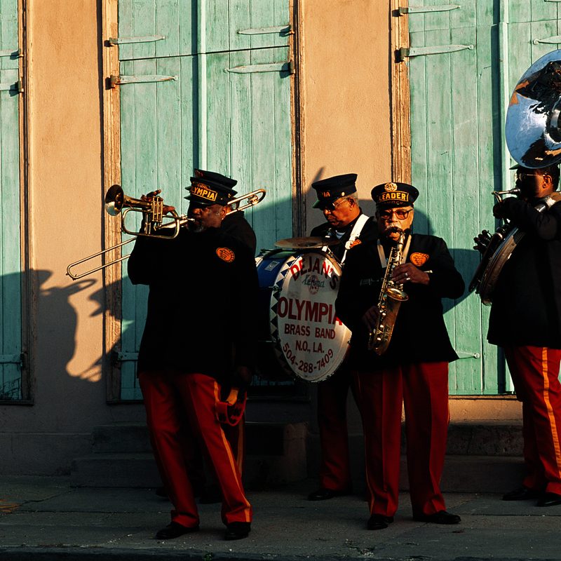 walking jazz band in New Orleans