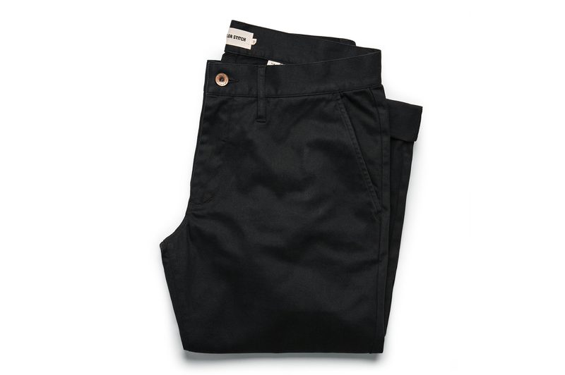 The Slim Chino in Organic Coal