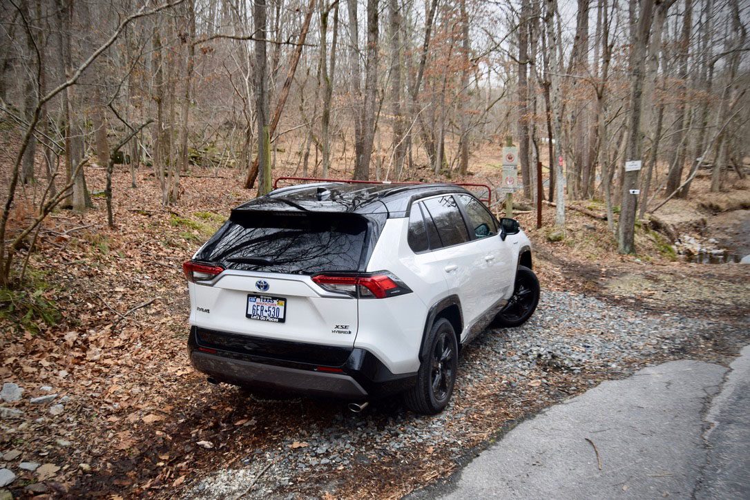 2020 toyota rav4 xse hybrid review 19