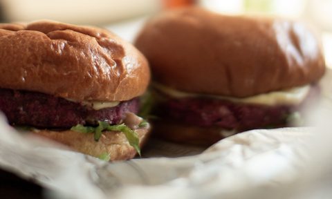 top restaurant food trends 2022 veggie burger beet