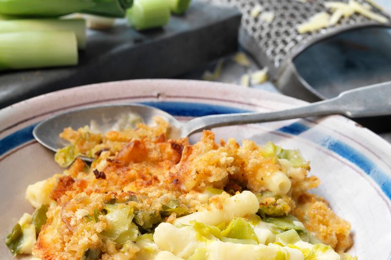 mac and cheese breadcrumbs cheese green onion