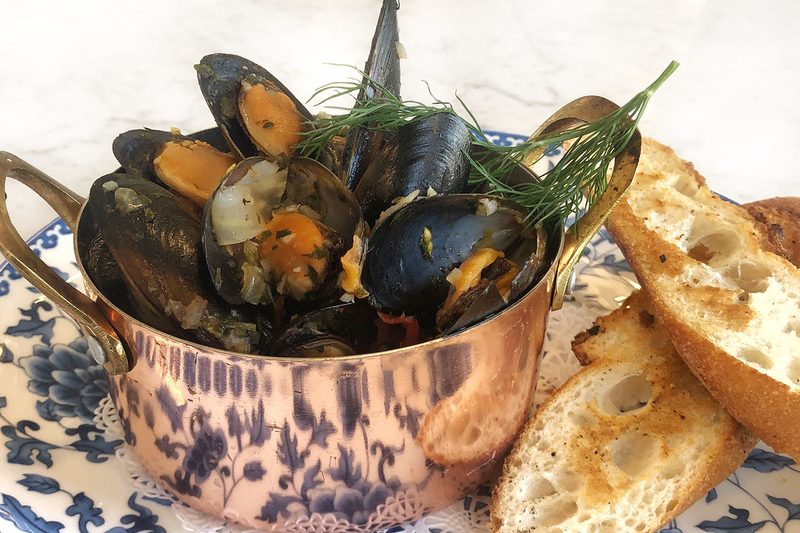 Simple Rosé Mussels