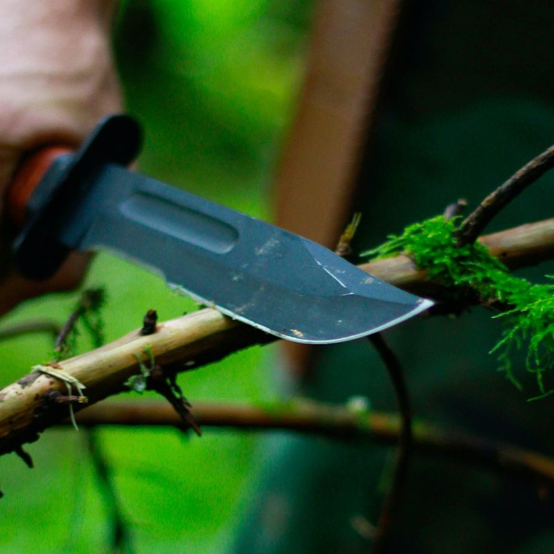 Tactical knife fixed blade