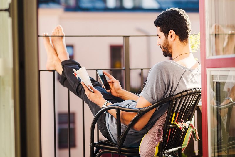 travel from home reading books