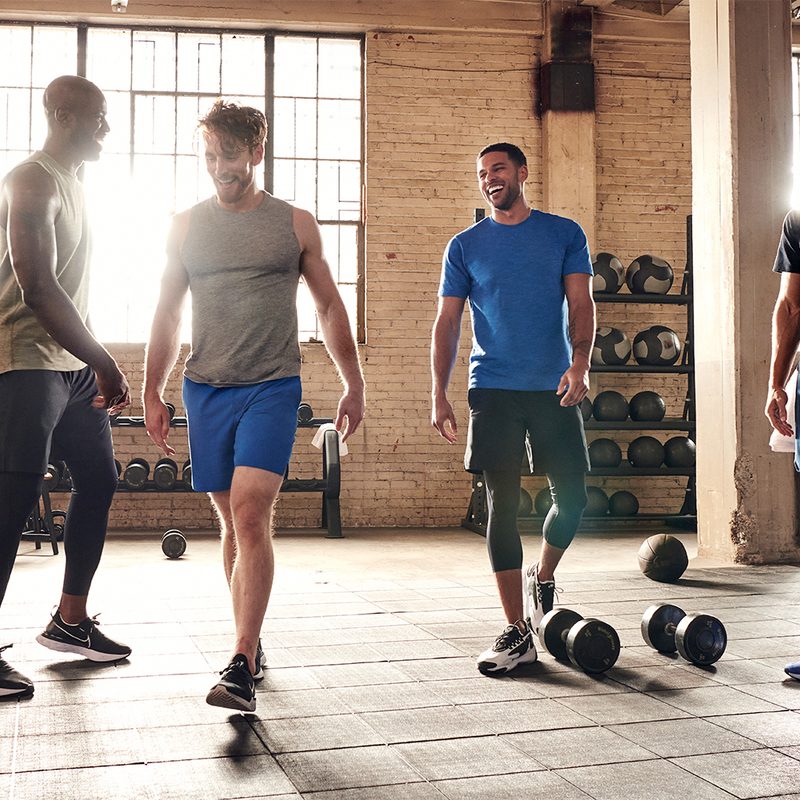 Men at the gym, in Fabletics Men gear