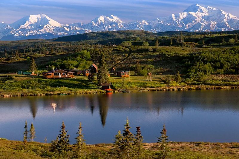 Caribou Lodge