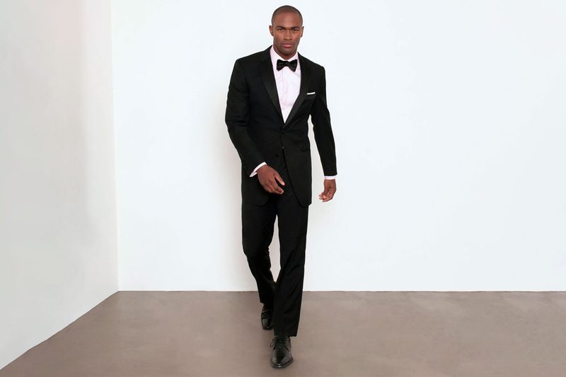 Combatant Gentleman Modern Fit Notch Lapel Tuxedo