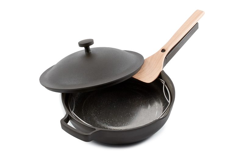 Our place pan in black.