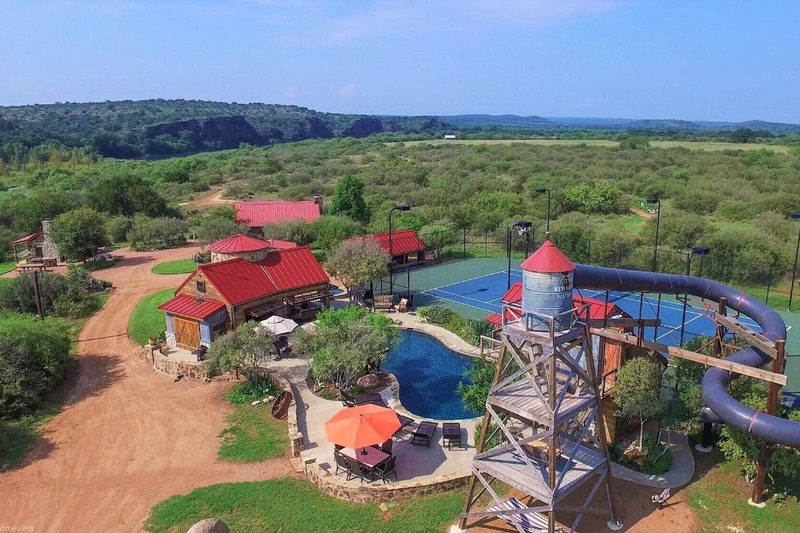 Red Sands Ranch Amusement Park in Texas