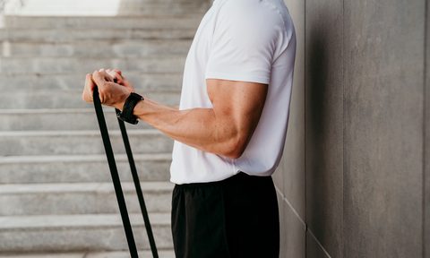 Resistance band bicep curls