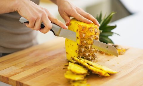 how to cut a pineapple