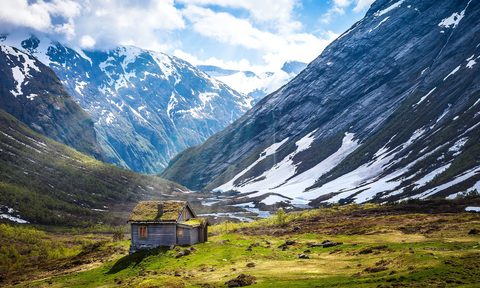 Best Places to Book Travel and Vacation Rentals