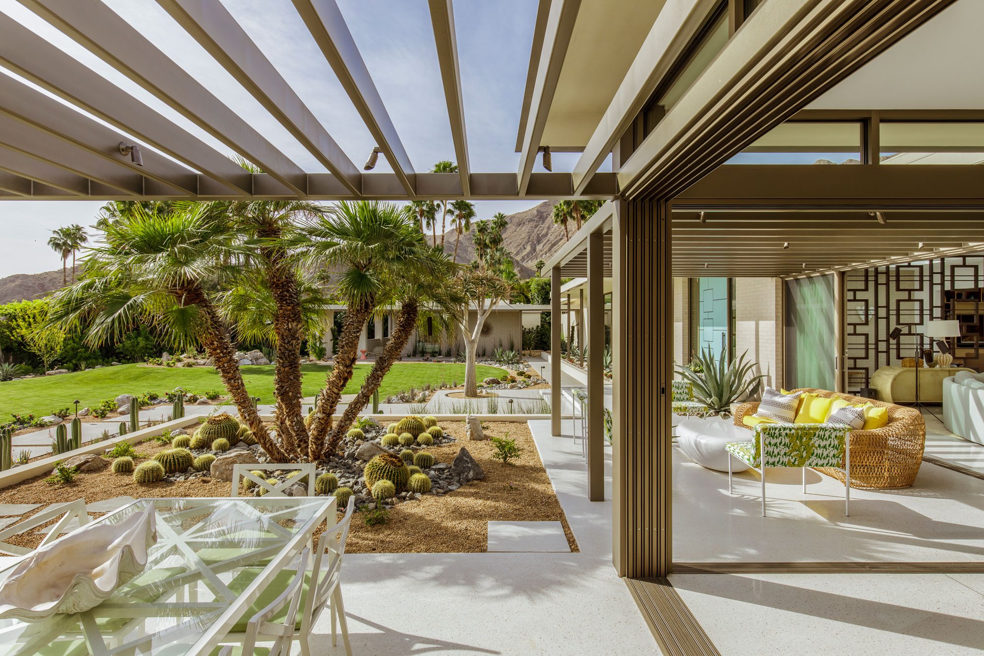 Thunderbird Heights Residence front courtyard covered outdoor family room