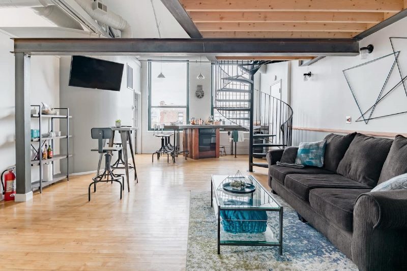 Artist's Loft in The West Loop